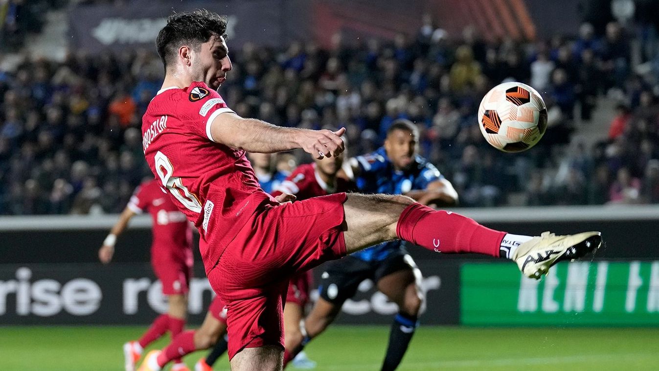 Bergamo, 2024. április 18.Szoboszlai Dominik, a Liverpool játékosa a labdarúgó Európa-liga negyeddöntőjének Atalanta - Liverpool visszavágó mérkőzésén az olaszországi Bergamo stadionjában 2024. április 18-án.MTI/AP/Antonio Calanni