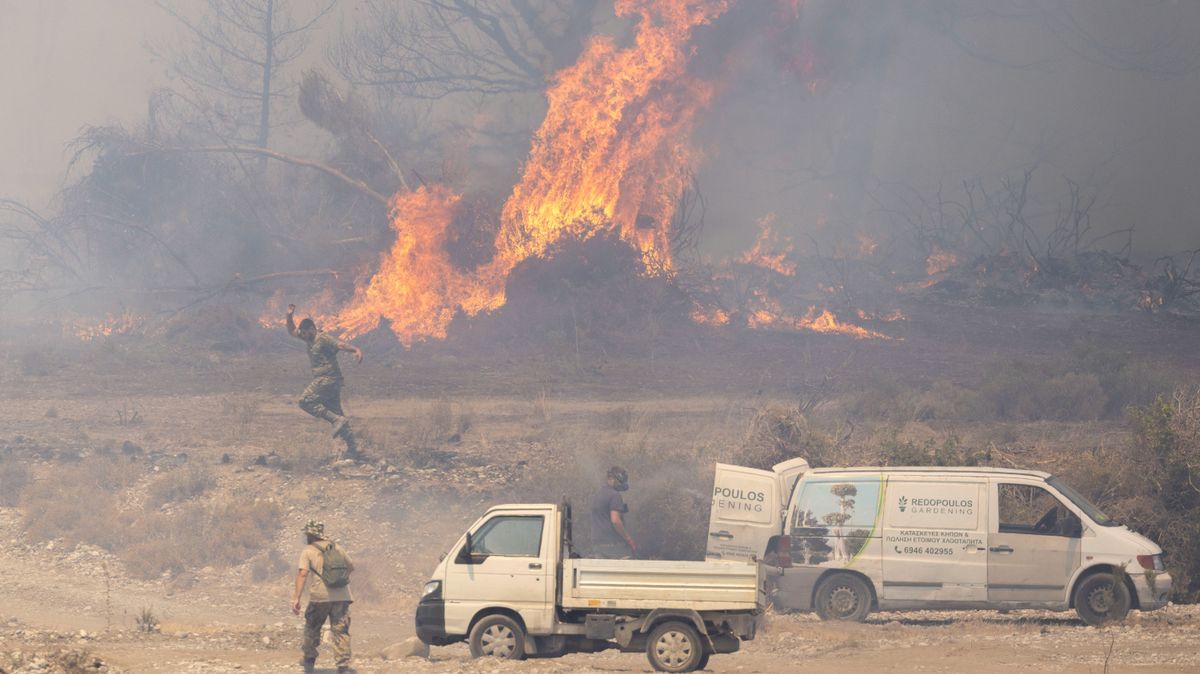 Rodoszi tűzvész: nem a magyarokat, hanem a briteket kell kárpótolni