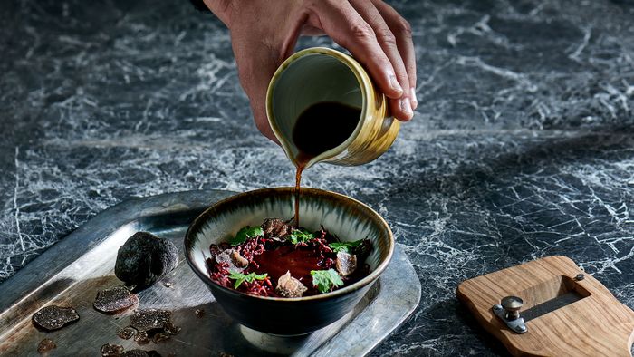 Botaniq Collection
Clarisse Restaurant, Tura