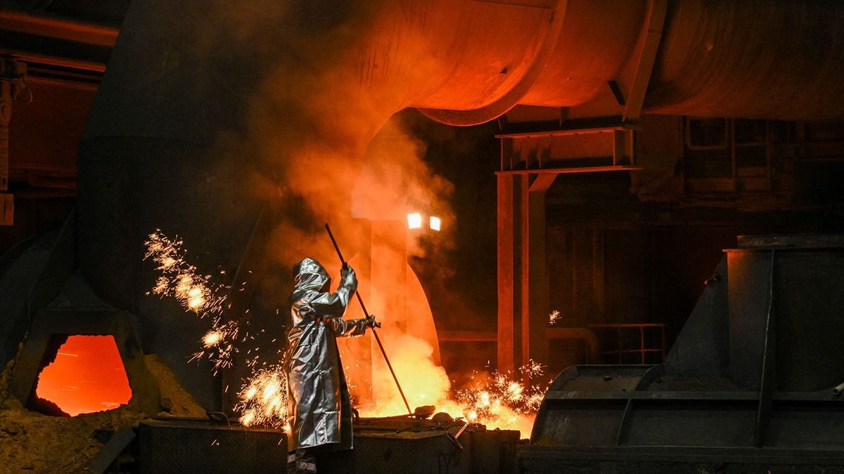 Beindult a láncreakció? A nagyolvasztó leállítása után távozhat a Thyssenkrupp vezére is, teljes a bizonytalanság