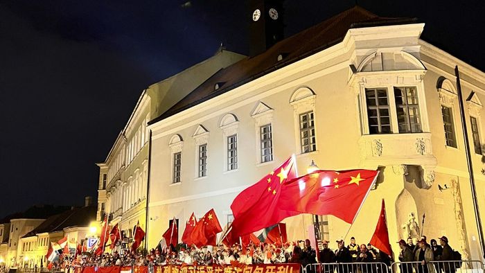 HUNGARY-BUDAPEST-XI JINPING-ARRIVAL