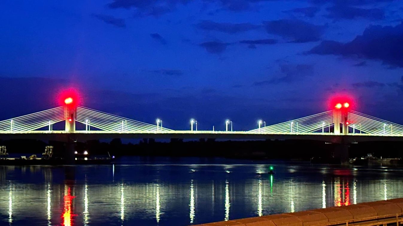 Mintha nem is Magyarországon lenne: fényárban úszik az új Duna-híd, pont mint Amerikában