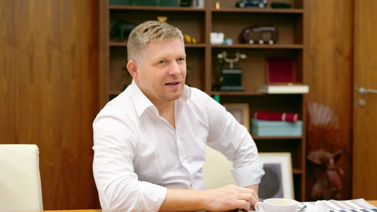 Hivatalos: Robert Fico életveszélyben van, nincs idő Pozsonyba szállítani – a következő órák sorsdöntők