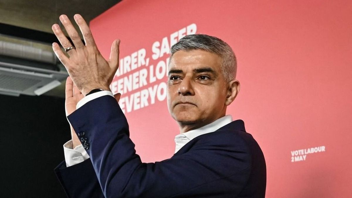 Sadiq Khan marad London polgármestere
