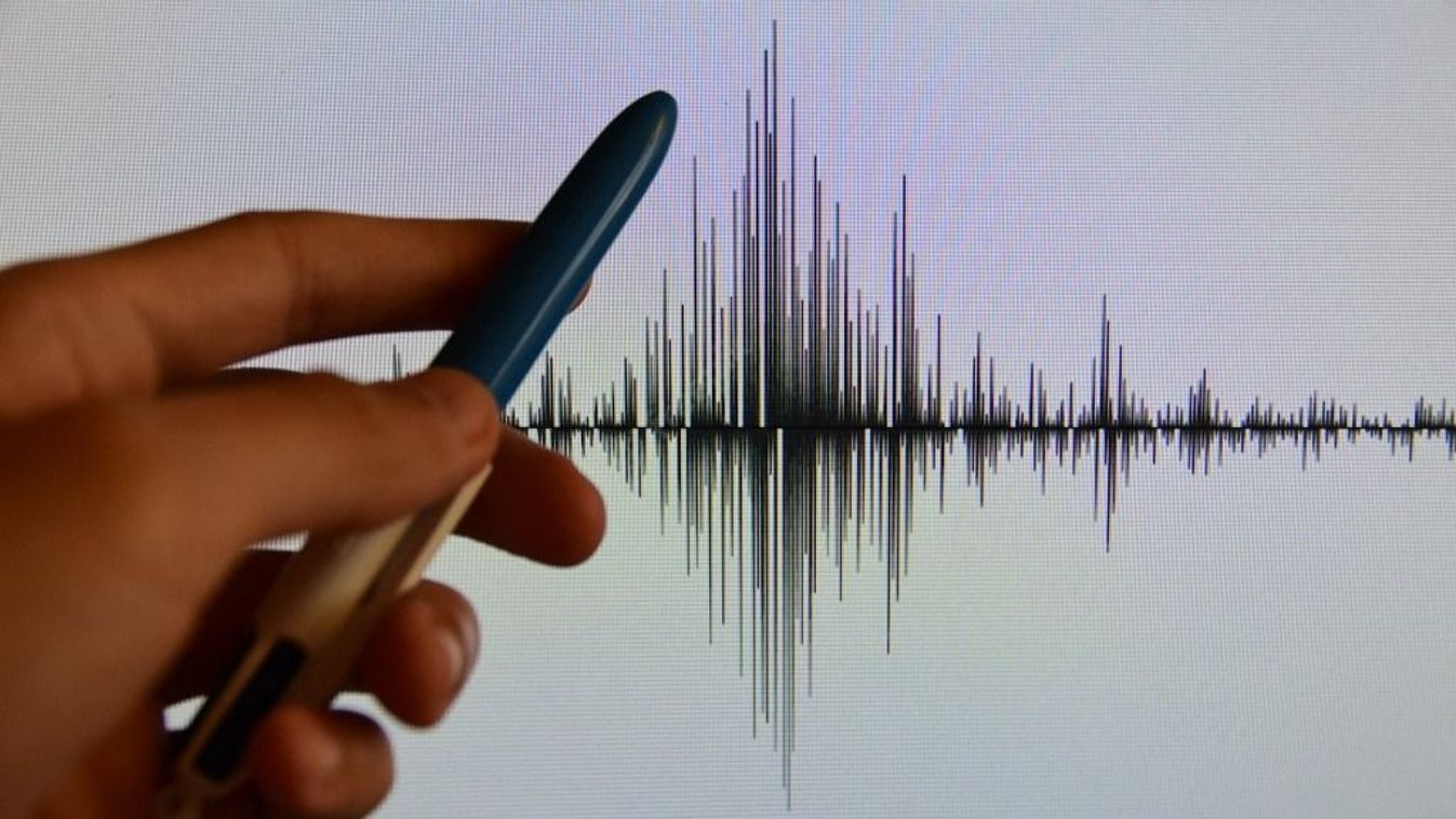 Kitört a pánik, negyven éve nem volt ilyen erős földrengés Nápolyban – videó
