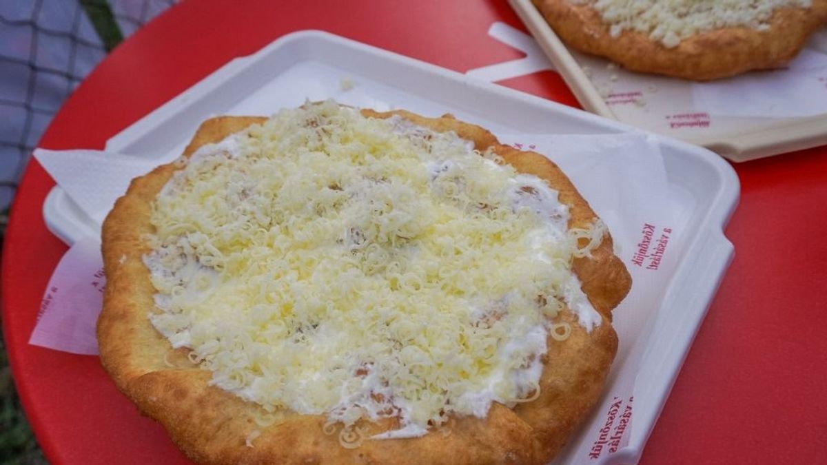 Lángos és szállás a Balatonon: ha jól tervezünk, olcsóbb lehet minden