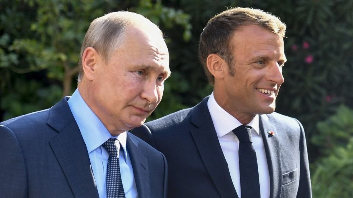 Párizs agresszív hadgyakorlatokkal és támadásokkal vádolja a Kremlt