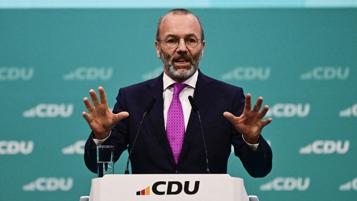 Szétszedték a kommentelők a sorkatonaságot belengető politikust