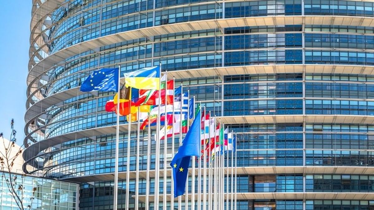 Húsz éve az EU-ban – rendhagyó történet a gazdasági felzárkózásról