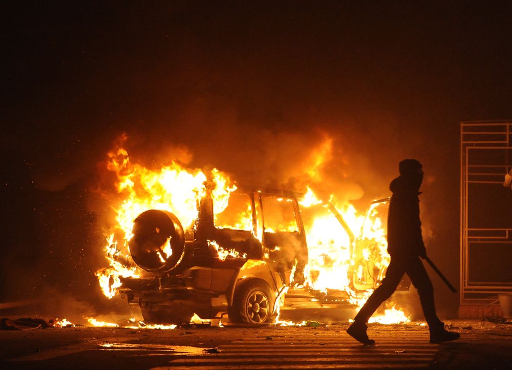 Burning,Car,,Unrest,,Anti-government,,Crime
orosz-ukrán háború
