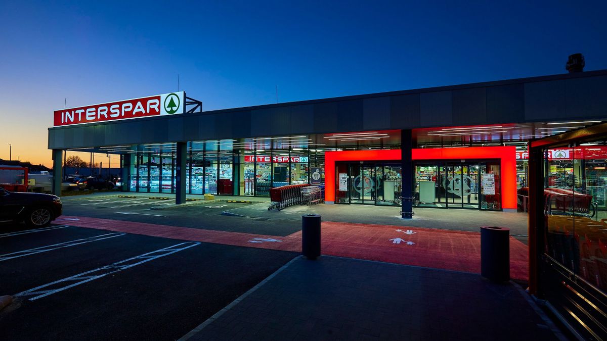 Folytatódik a SPAR-harc: Orbán Viktor pert nyert a Klubrádió ellen