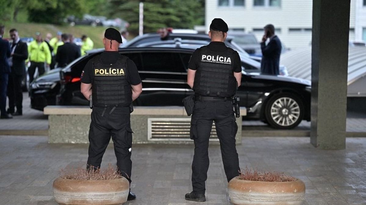 Robert Fico elleni merénylet: átléptek egy vörös vonalat Szlovákiában – új híreket közöltek a meglőtt miniszterelnökről