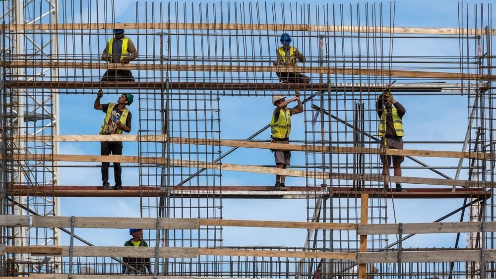 Budapest,,Hungary,-,2,September,2022:,Workers,On,Iron,Scaffolding