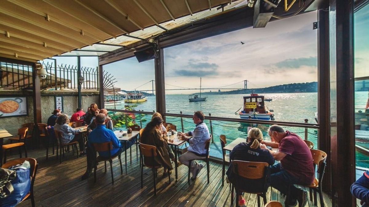 Török infláció: őrületes ütemben nőnek az árak, erre a turistáknak is figyelniük kell