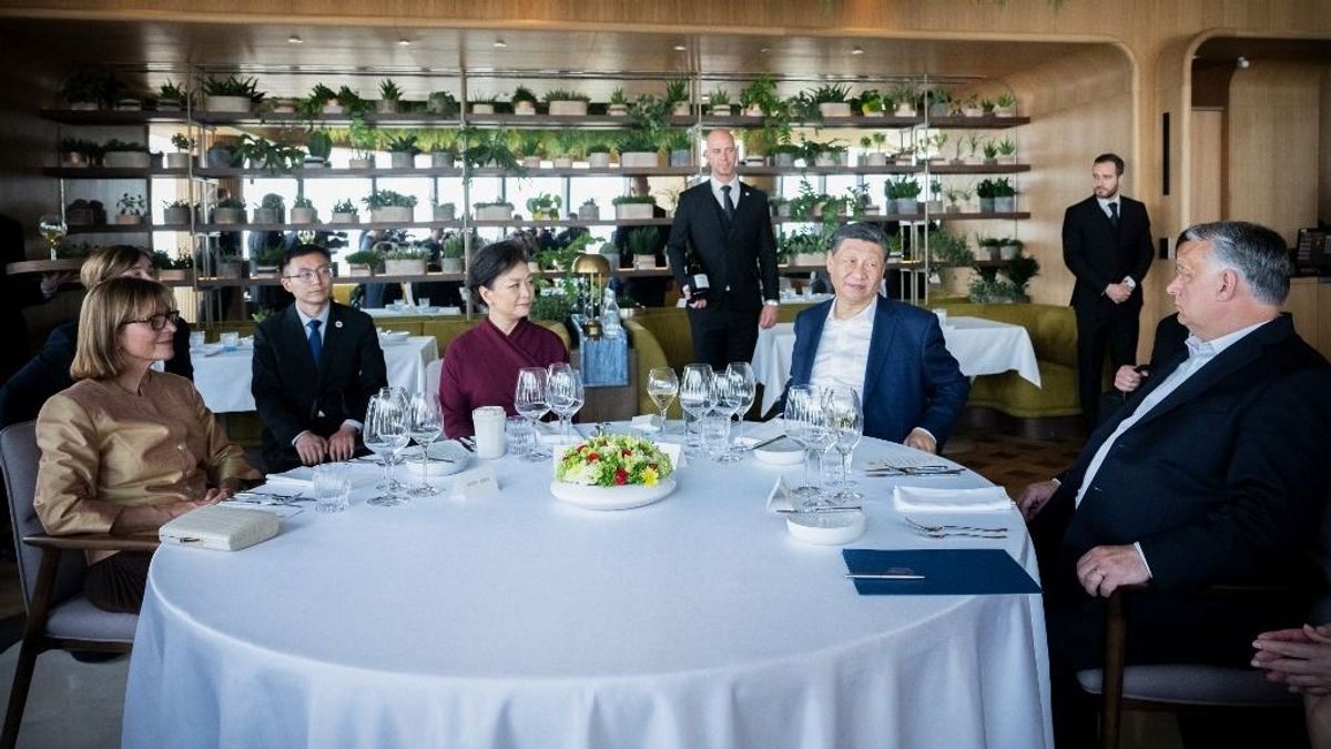 Nagy csomagot és szép reményeket hagyott Magyarországon a kínai elnök Hszi Csin-ping