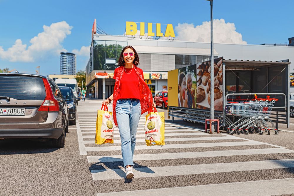 12,May,2018,,Slovakia,,Bratislava:,A,Woman,With,Full,Bags