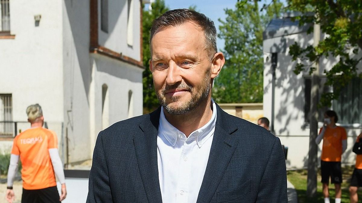 Gattyán Györgyék segítenek a Normafa megtisztításában, de szerintük az önkormányzat tehet a károkozásról