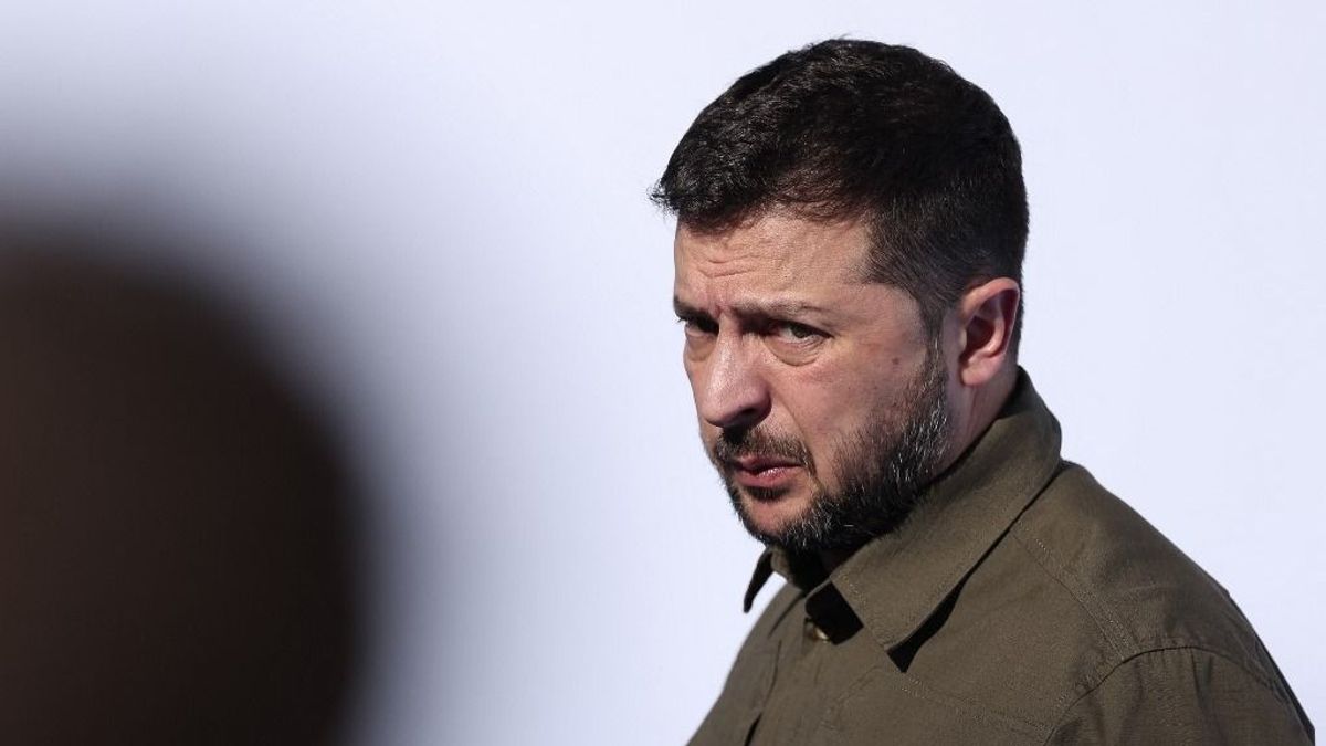 Nagy lehet a baj Ukrajnában: lemondta portugáliai és spanyolországi látogatását Zelenszkij