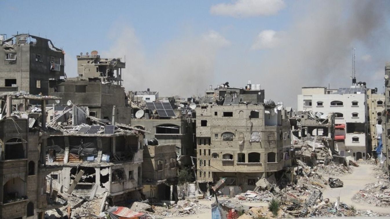 Az izraeli erők északról és délről is támadják a Gázai övezetet