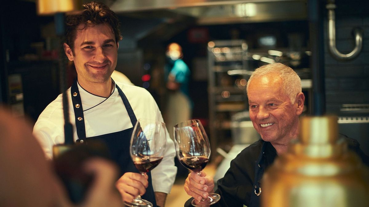 Wolfgang Puck: a budapesti étterem-tulajdonos, aki az Oscar-gálákon főz, és Donald Trumpnak ad tanácsokat
