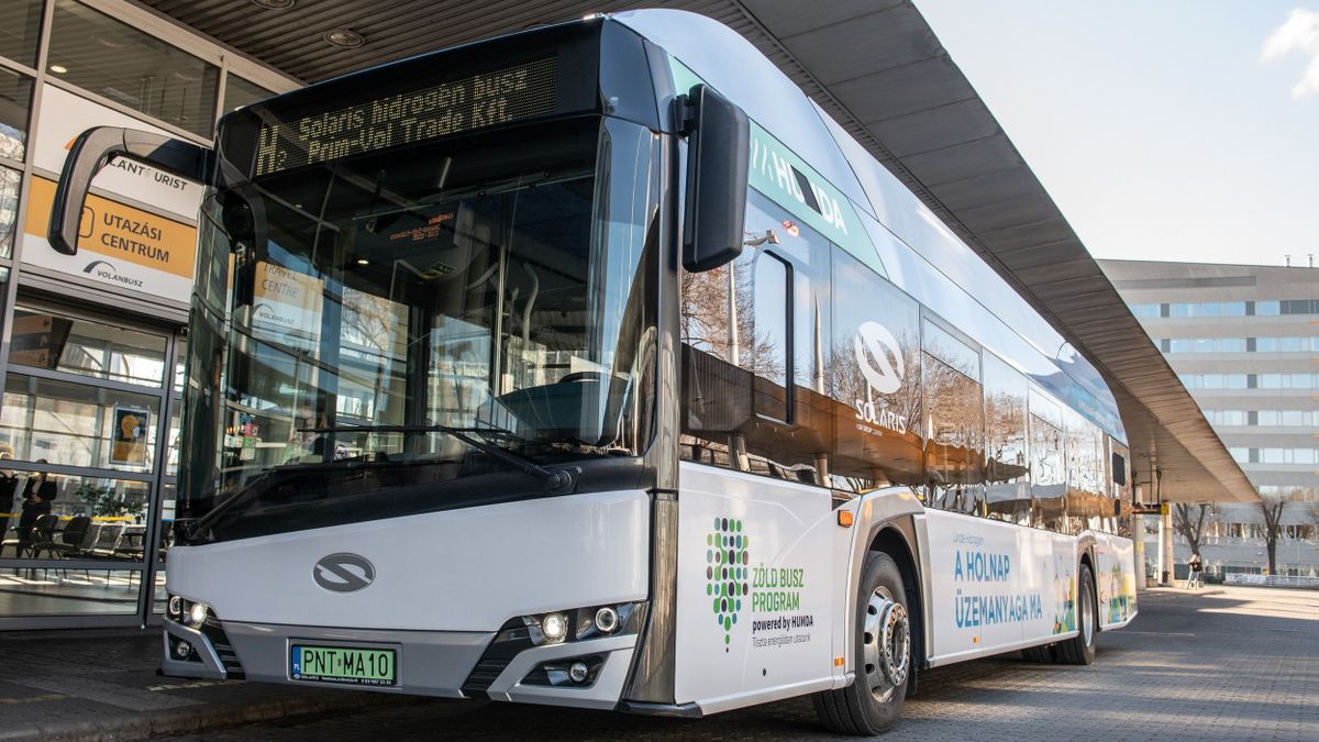 Négy hidrogén és tizenegy elektromos meghajtású buszra pályáztak a hazai városok