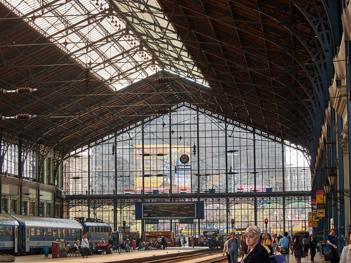 Train Station Budapest
MÁV
menetrend