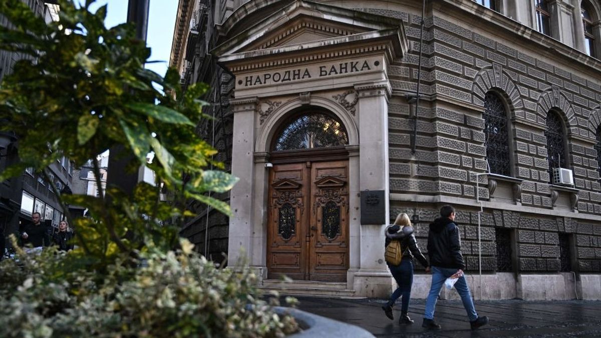 Monetáris lazításba kezdett a szerb jegybank