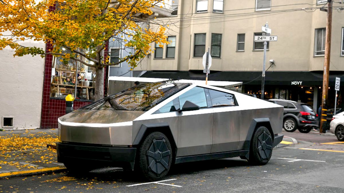 Elon Musk véghez viszi a lehetetlent: átalakítják a Cybertruckot