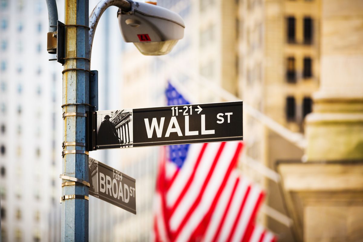 Wall Street sign, New York City, USA.