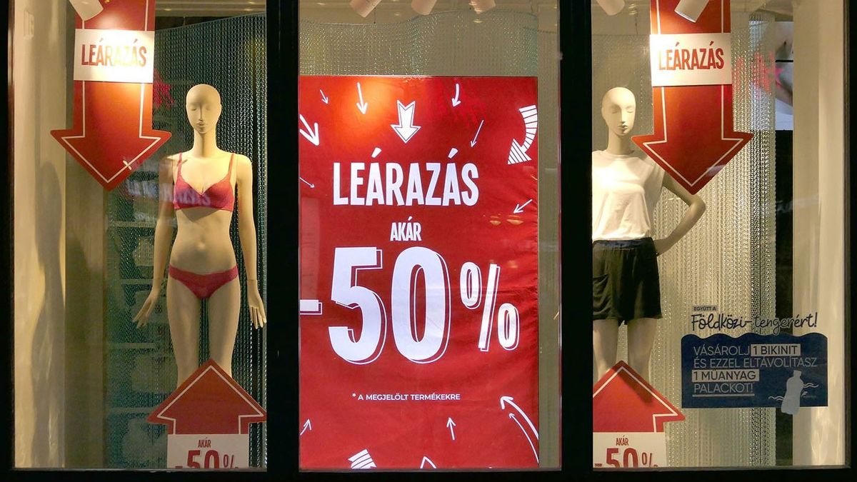 Elindultak a nyári leértékelések – de még nem látszik a hatásuk