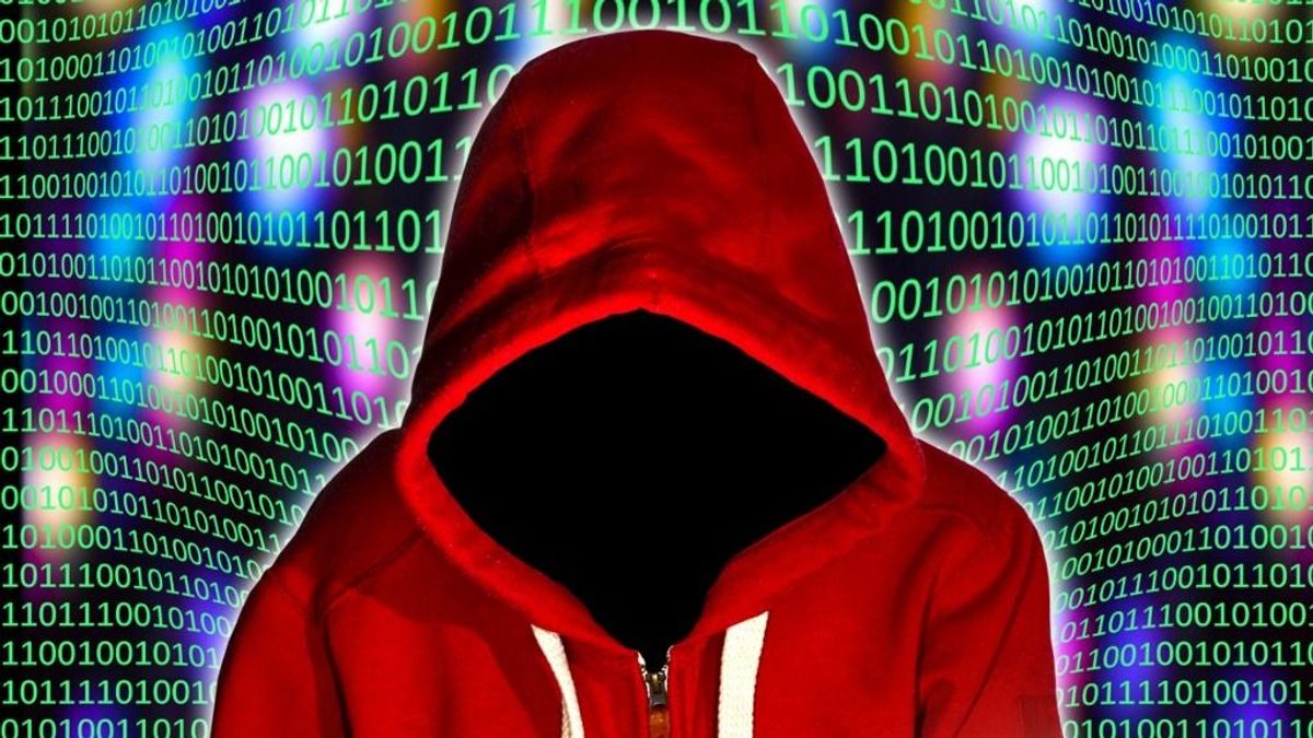 Lecsaptak a közel ezer embert megkárosító internetes csalókra
