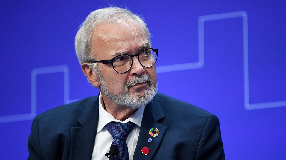 Korrupciós ügyben nyomoznak az EBB volt elnöke ellen