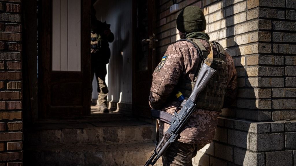 Ukrainian soldiers on duty near Toretsk