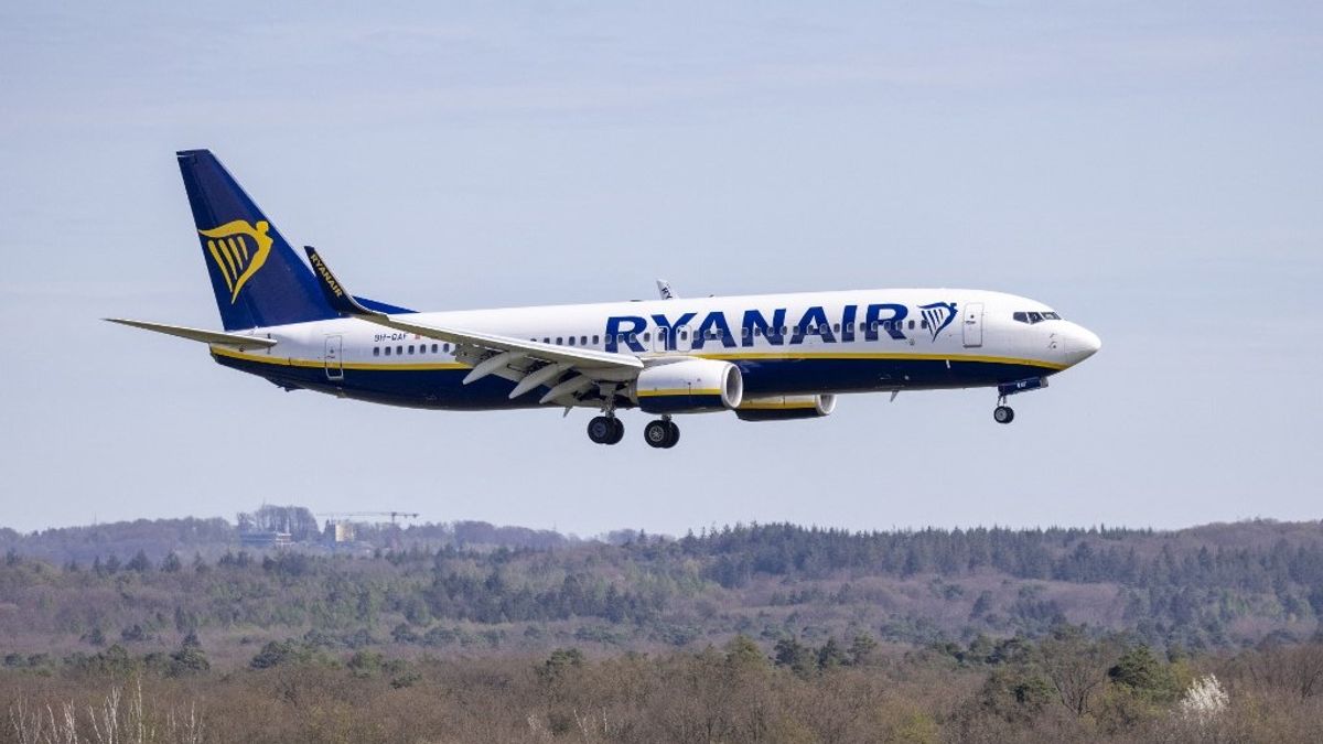 Végzetes repülés a Ryanair járatán: egy nő meghalt a fedélzeten 