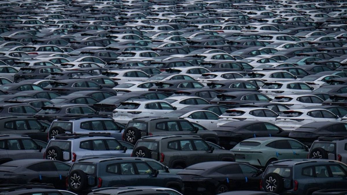 Kína a túléléséért gyárt elektromos autókat