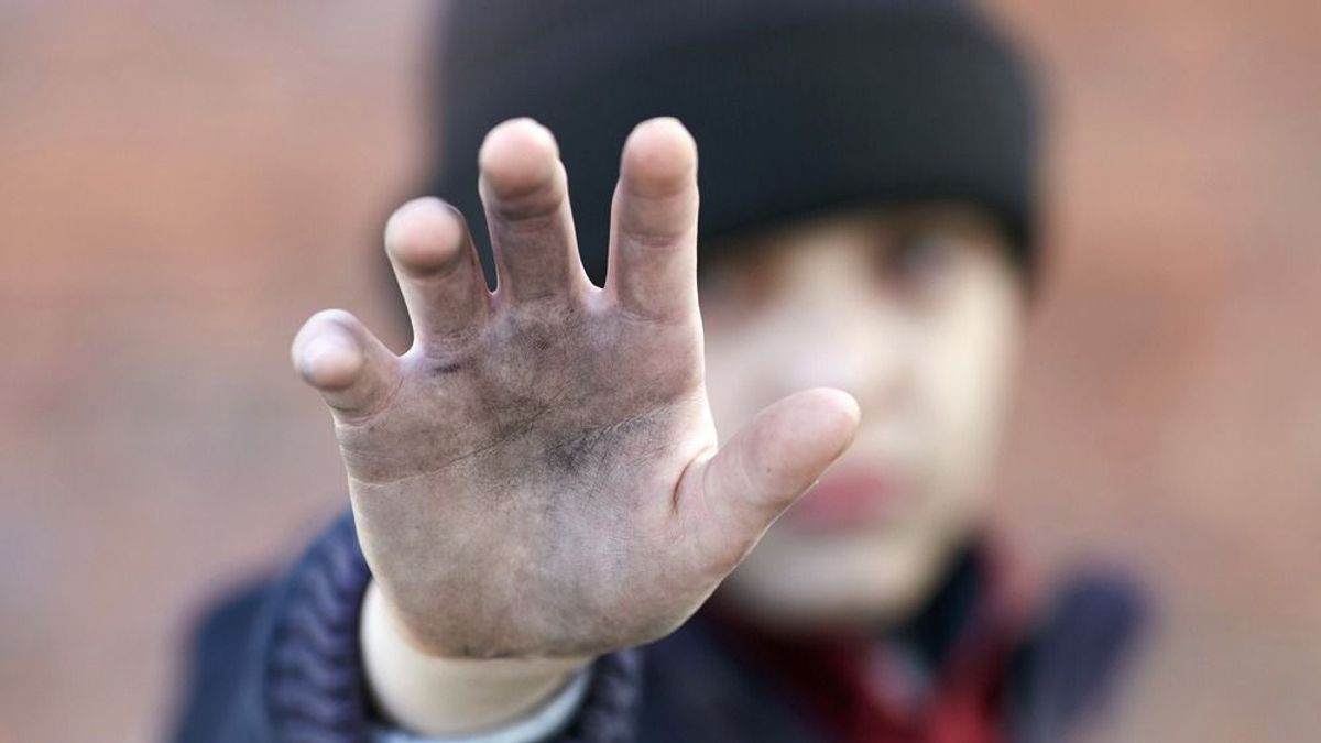 Drogkartellek Európában: megkínozzák és megerőszakolják a gyerekeket