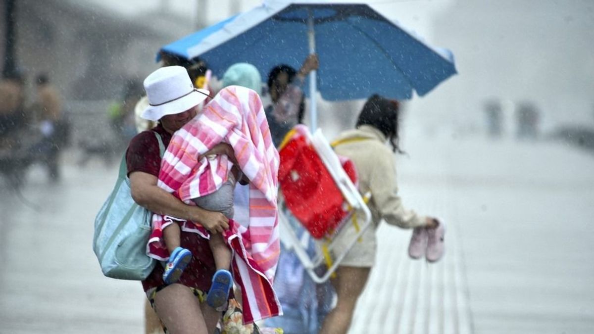 Hétvégi időjárás: mindenből kaphatunk egy kicsit – napsütésből, záporból, zivatarból, jégesőből