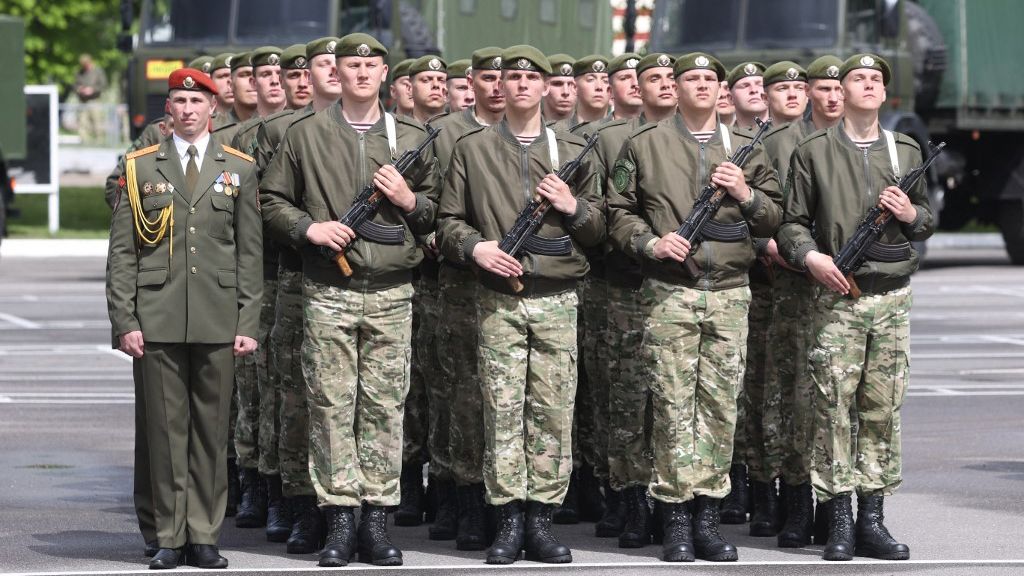 Oath-taking ceremony held for young soldiers in Minsk
Fehéroroszország
hadsereg
Minszk
ellenőrzés
kiképzés
