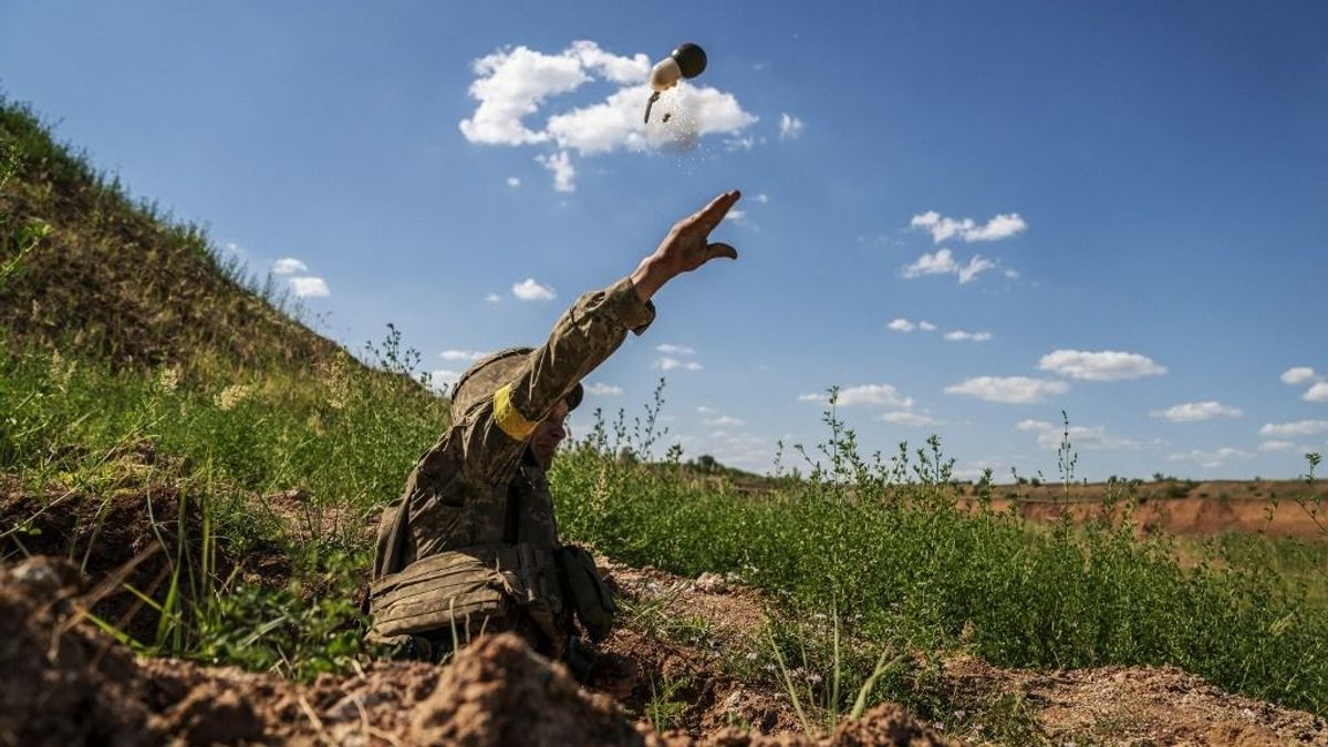 Az orosz–ukrán háború 840. napja – Kijevet bombázták az oroszok