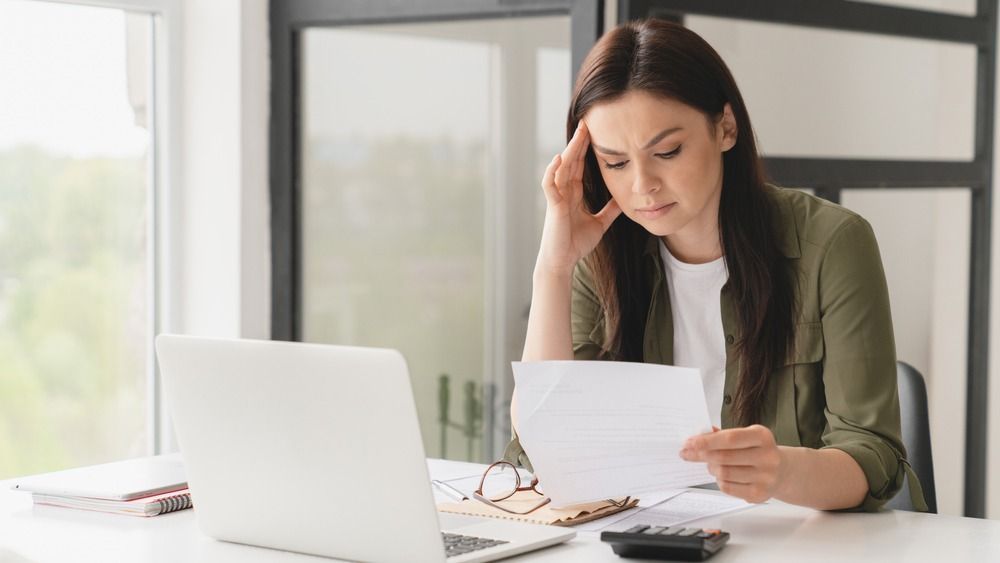 magyar anyák Bankrupt.,Young,Tired,Stressed,Overworked,Businesswoman,Freelancer,Teacher,Student,Exhausted