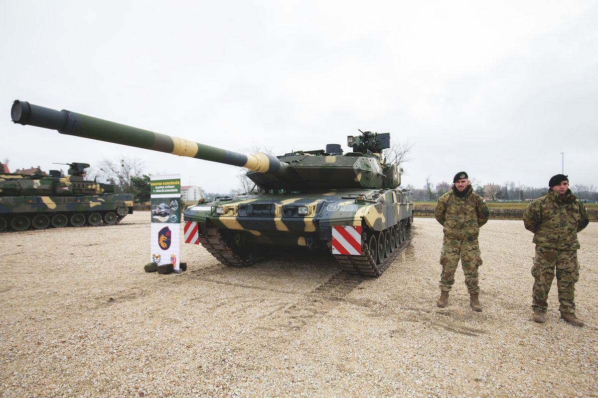 Leopárd 2A7-esek hivatalos átadója  (37)
high-tech tank