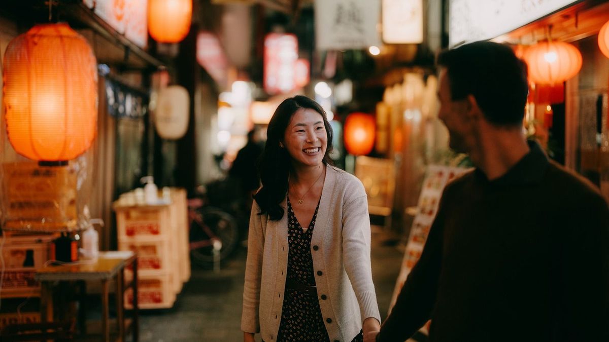 Olyan ütemben csökken Japán lakossága, hogy a tokiói városháza is beszállt a házasságközvetítésbe