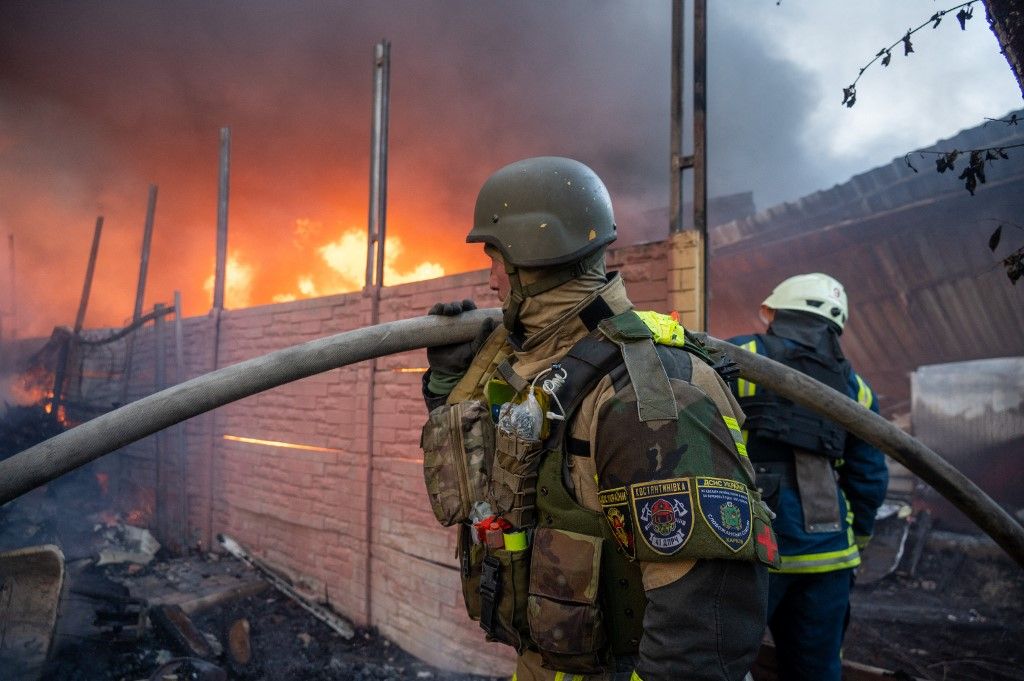 Fire breaks out in Kharkiv after Russian rocket strike, injuring 6 employees
Herson
ukrán
háború