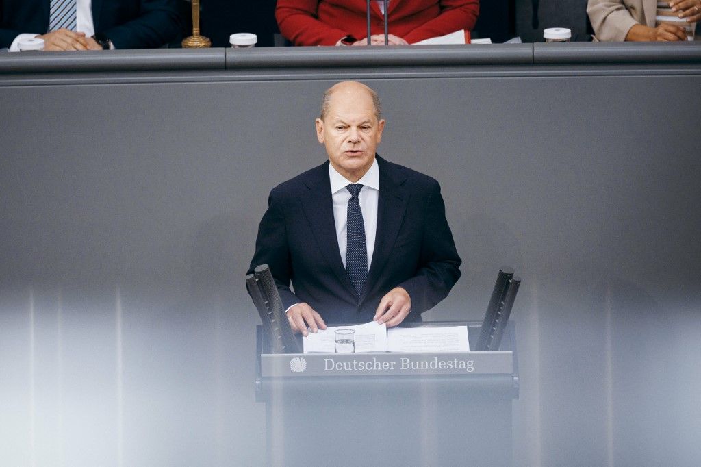 Chancellor Olaf Scholz gives government statement
német kancellár
háború