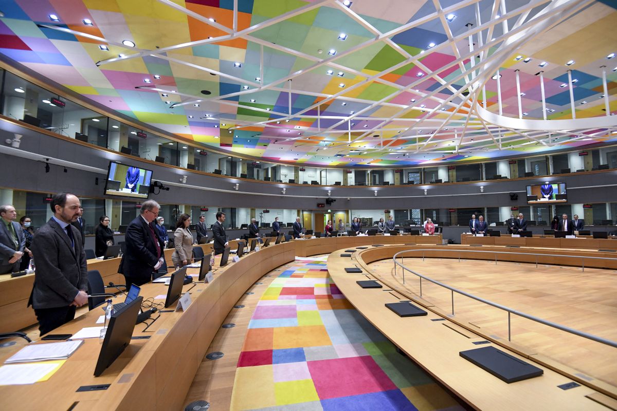 One-minute silence in Brussels to honour European Parliament speaker David Sassoli       
uniós csatlakozás