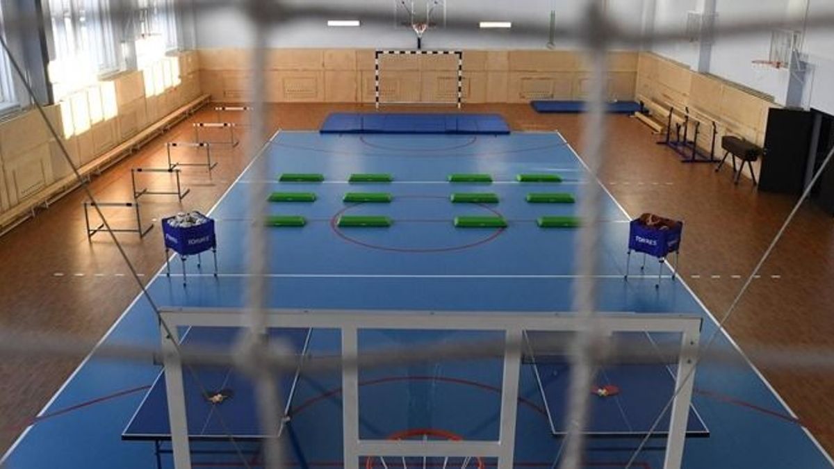 Torna fejben: kinek tartanak elméleti testnevelést?