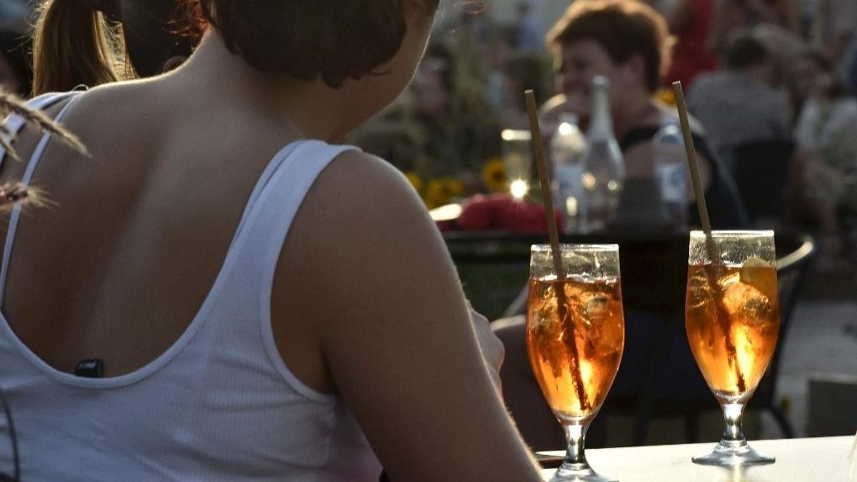Régi tabu dől meg Észak-Európában, könnyebben juthatnak alkoholhoz a svédek és a finnek