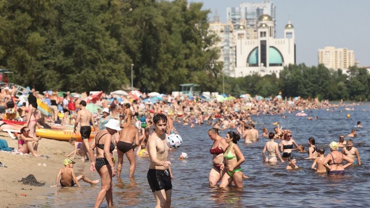 Áram nélkül szenvednek az ukránok az izzasztó hőségben