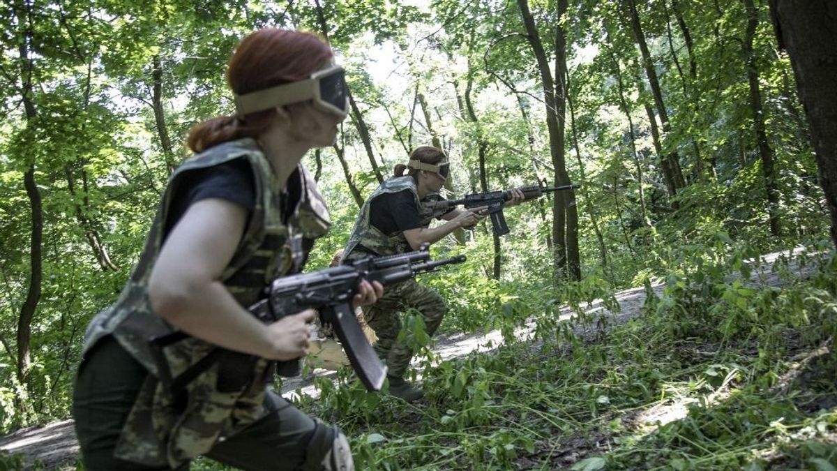 Tovább nyomulnak Donyeckben az orosz csapatok