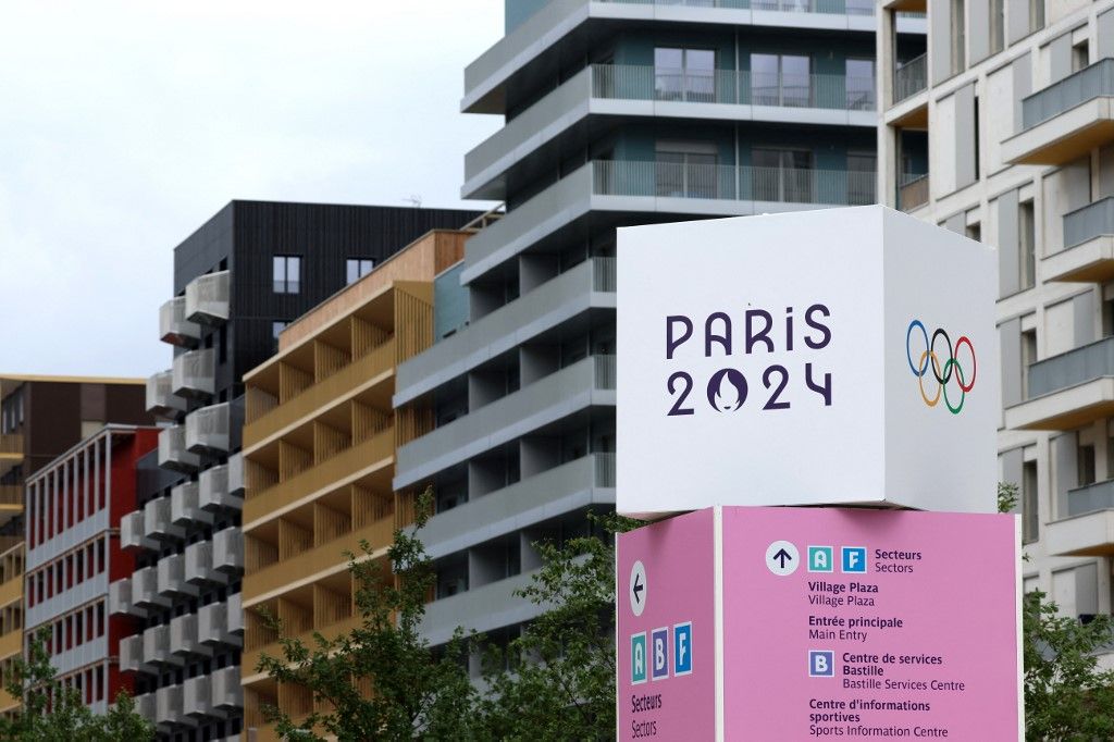 This photograph shows a Paris 2024 sign at site of the Olympic village where the athletes will be housed in Saint-Denis, a nearby suburb of Paris, on July 2, 2024. (Photo by Emmanuel Dunand / AFP)
Párizsi olimpia
Magyar Olimpiai Csapat
olimpiai falu